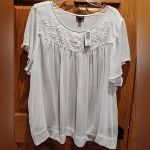 NWT Torrid White Embroidered Chiffon Sheer Top, 2/2X/18-20